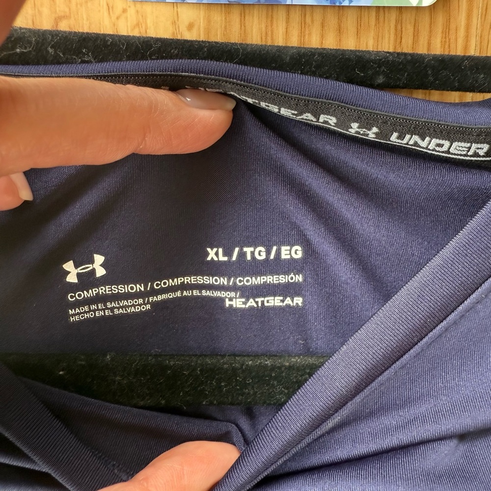 Under Armour Men's Dark Blue Performance Tank - Picture 2 of 3